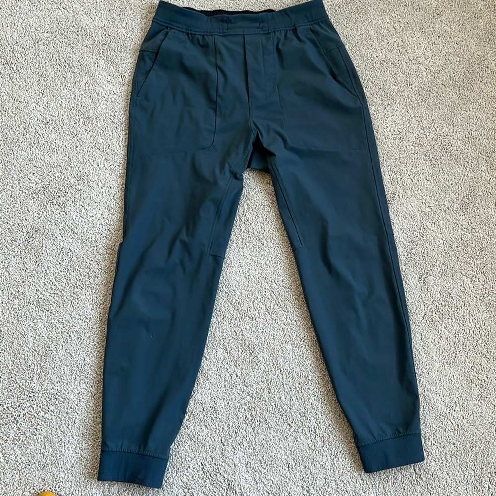 Lululemon men’s medium abc joggers